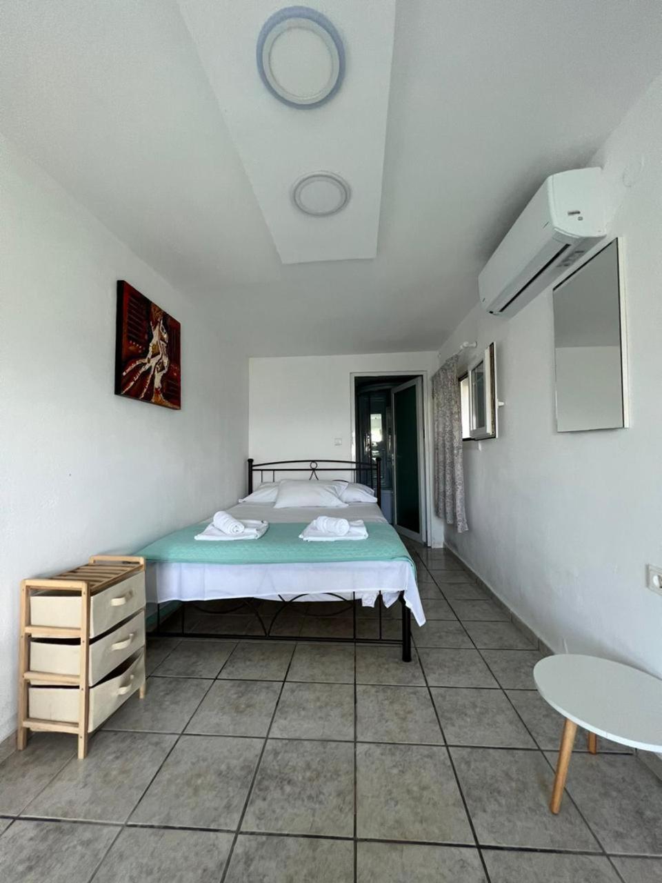 Aronis Spyros Panoramic Seaview Apartments Longos  Номер фото