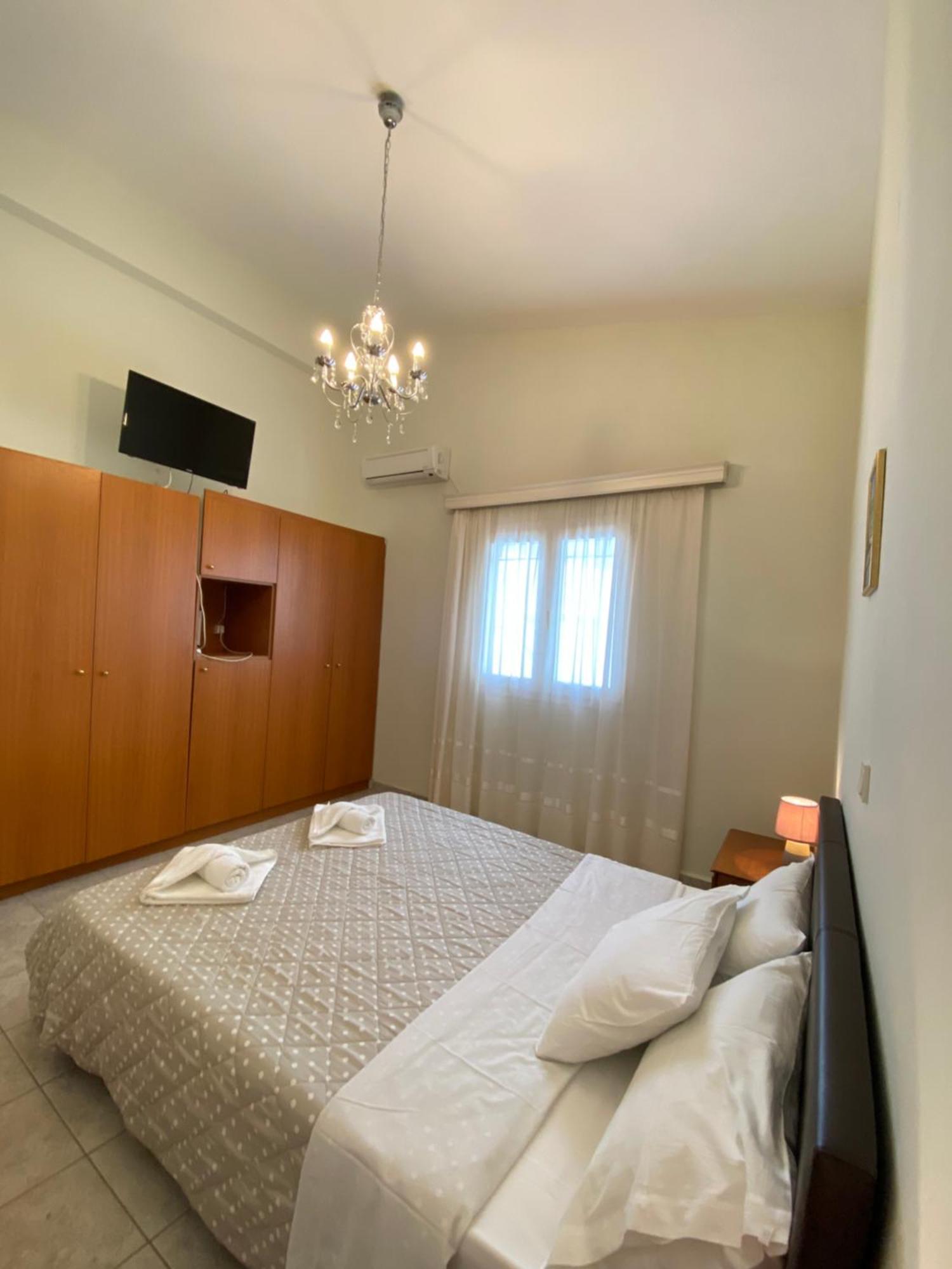Aronis Spyros Panoramic Seaview Apartments Longos  Номер фото