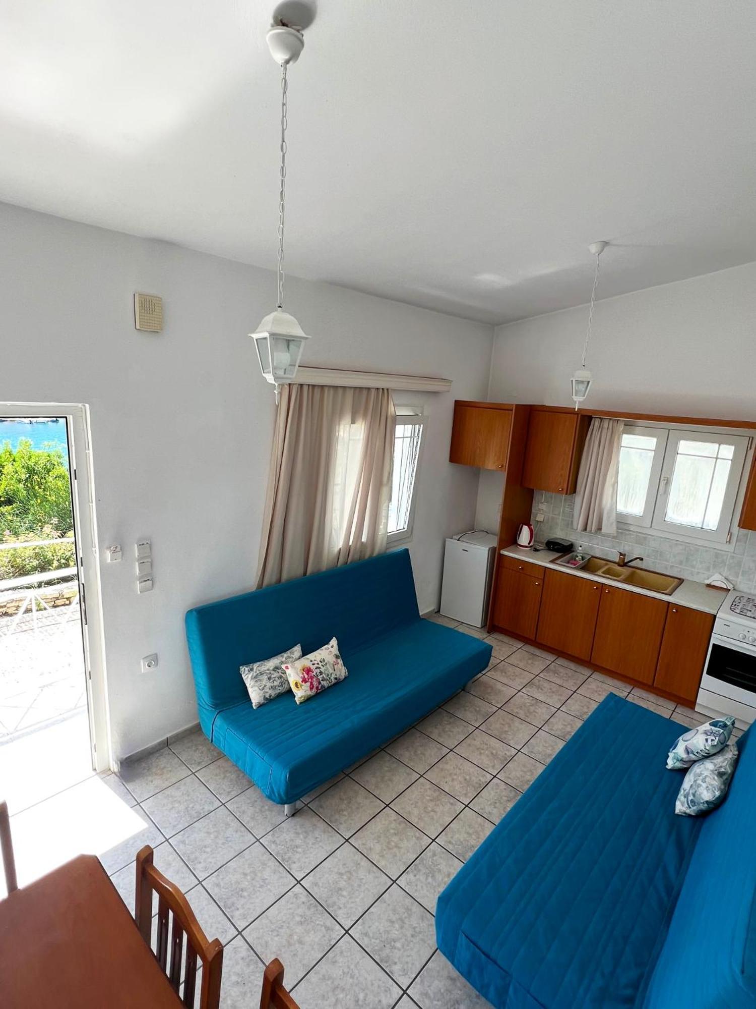Aronis Spyros Panoramic Seaview Apartments Longos  Номер фото